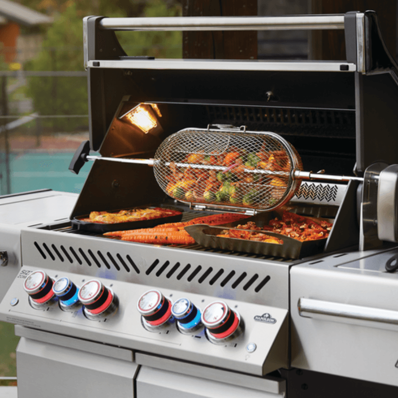 Napoleon PRESTIGE® PRO 500 Stainless Steel 4-Burner - Propane Grill | Gilford Hardware