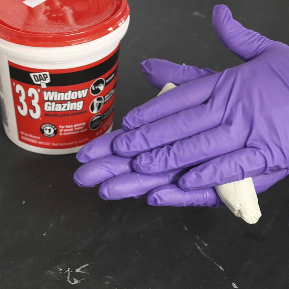 DAP '33' Glazing Compound White Quart | Gilford Hardware