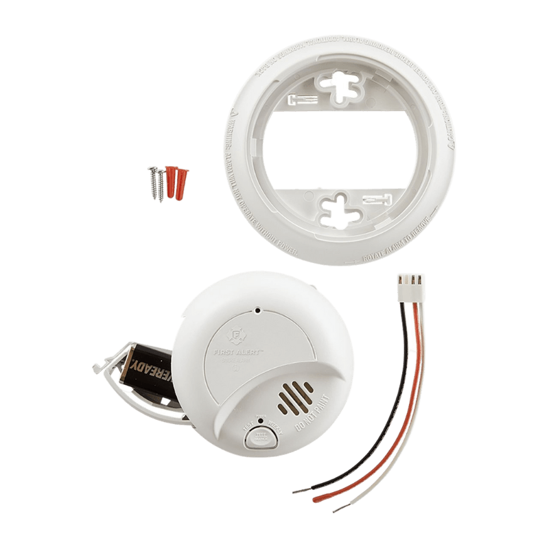 First Alert Hard-Wired Smoke/Fire Detector | Gilford Hardware